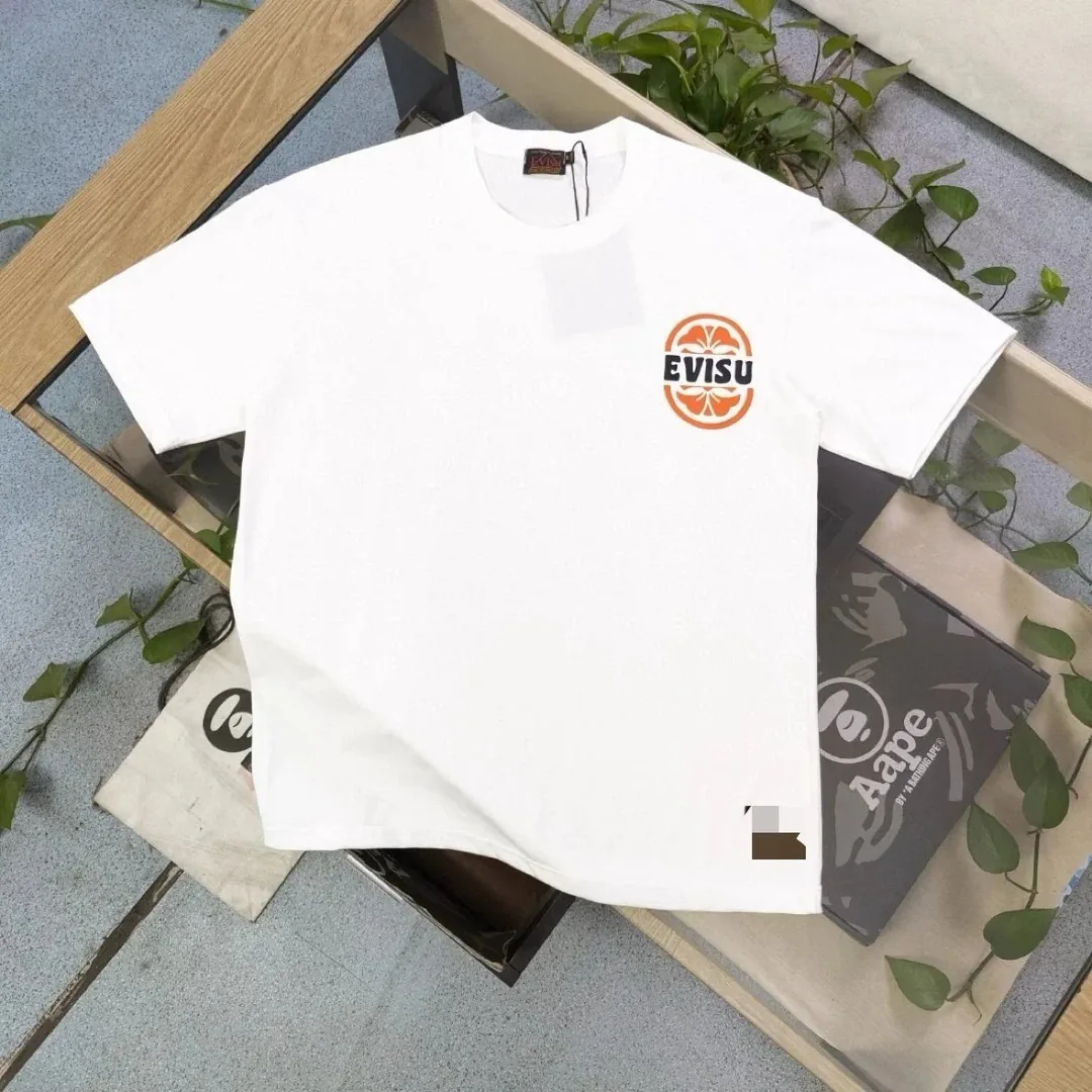 Minimalist T-Shirt — Photo 15