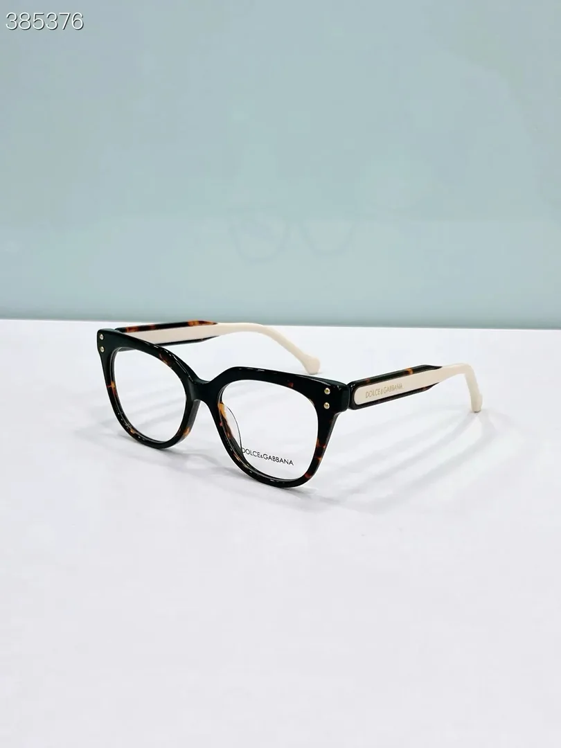 Tinted Lens Sunglasses — Photo 9