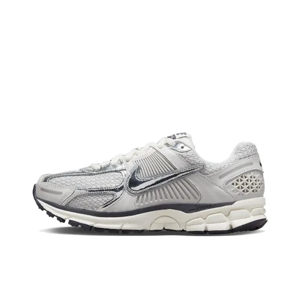 Nike Zoom Vomero 5 Lace-Up Runners — QC