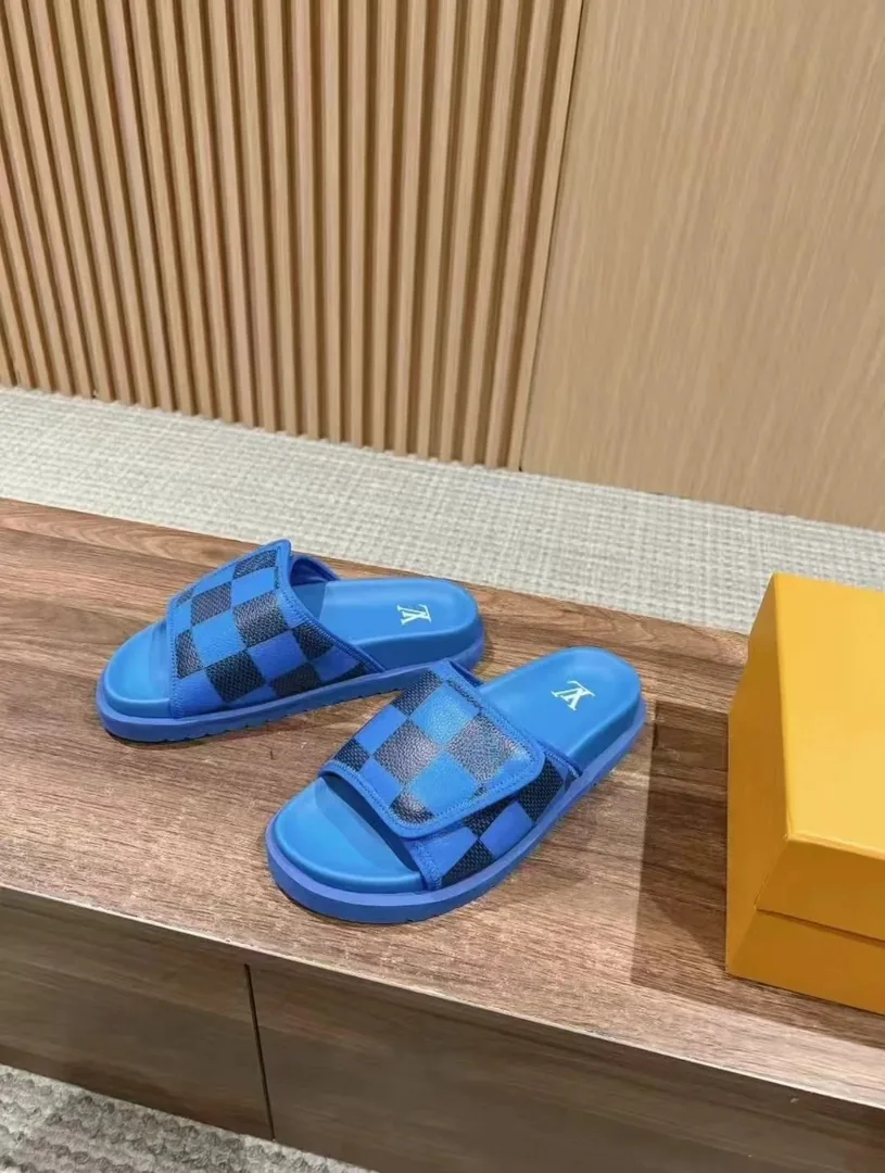 Waterfront Slides — QC