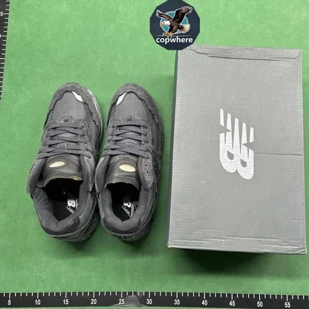 New Balance 2002R Lace-Up Sneakers — Photo 2