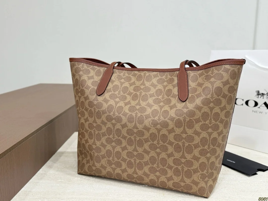 Coach Tote Shopping Bag — photo 12