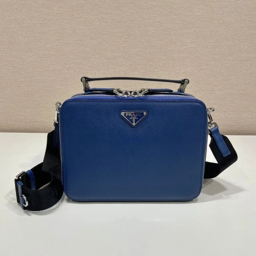 Prada Leather Bag — photo 12