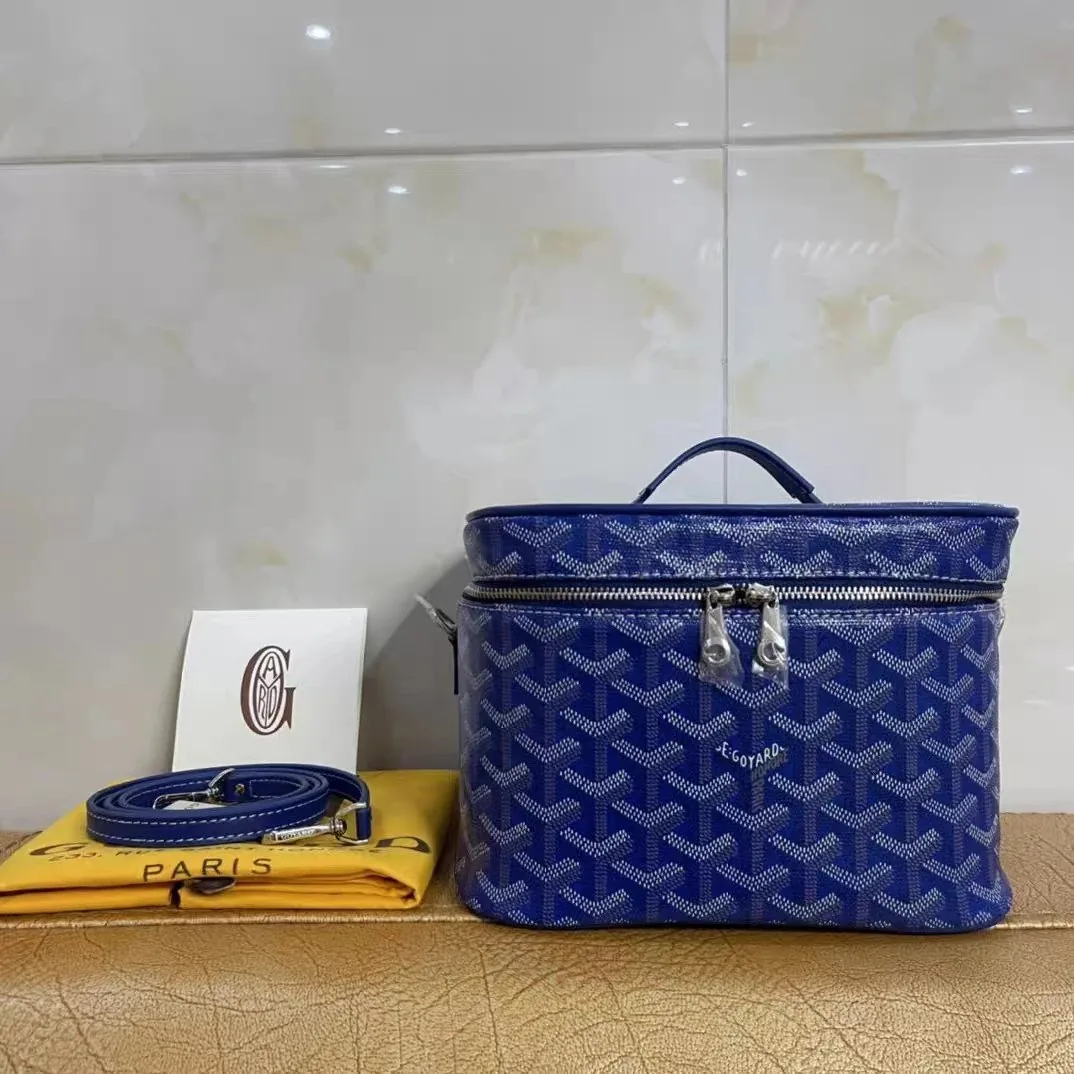 Goyard Double-Layer Satin Makeup Pouch — photo 10