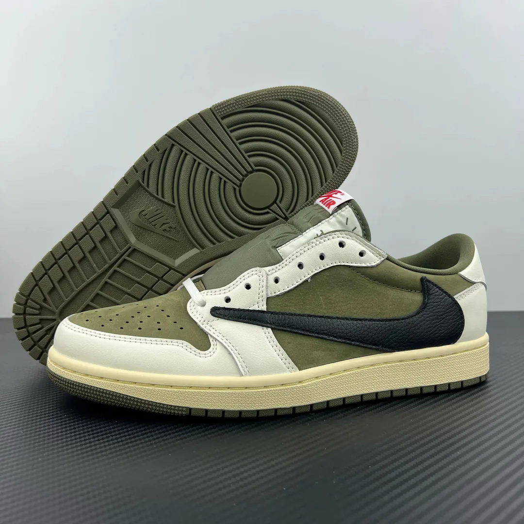 Air Jordan 1 Low Sneakers — Photo 11