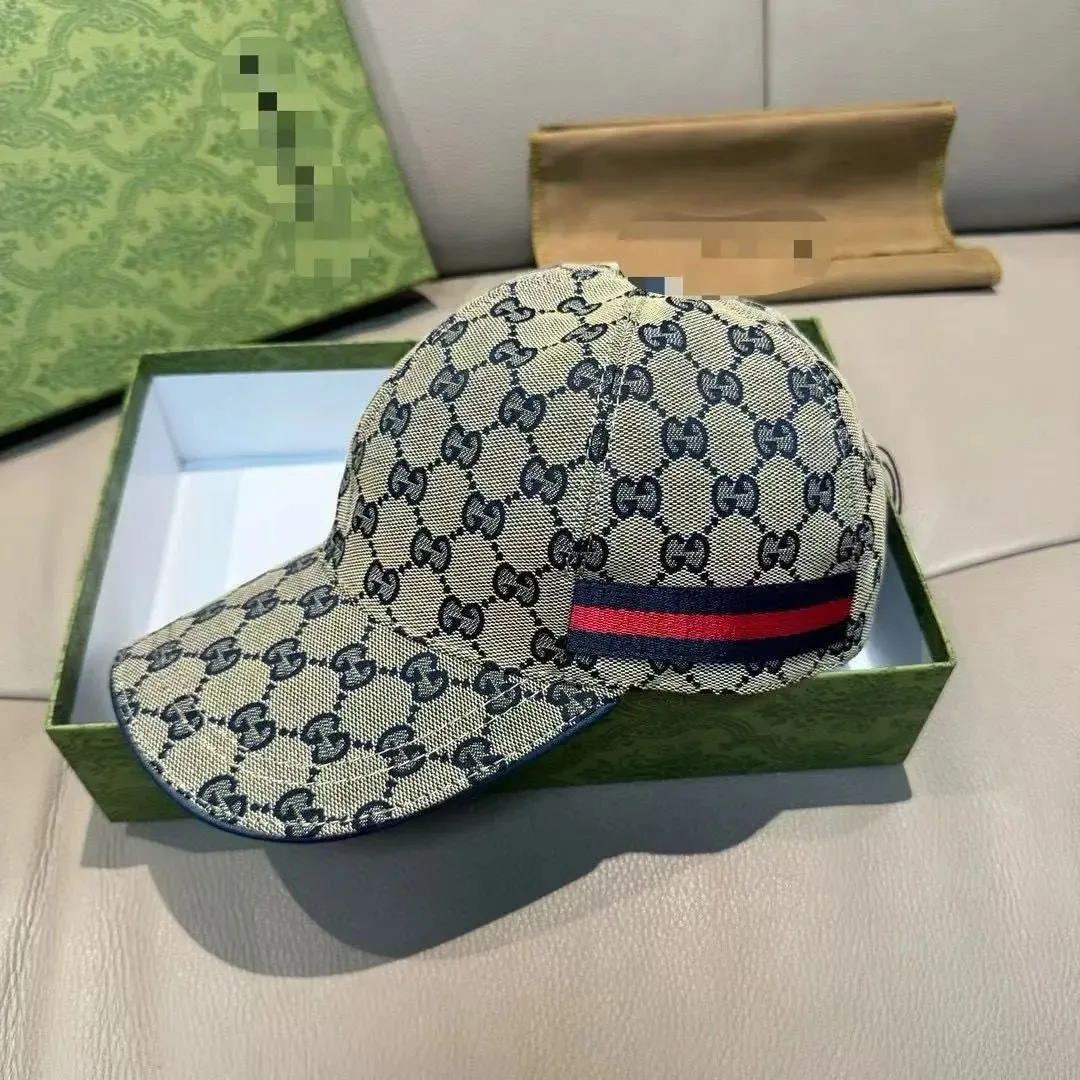 Red Jacquard Letter Baseball Cap — Photo 4