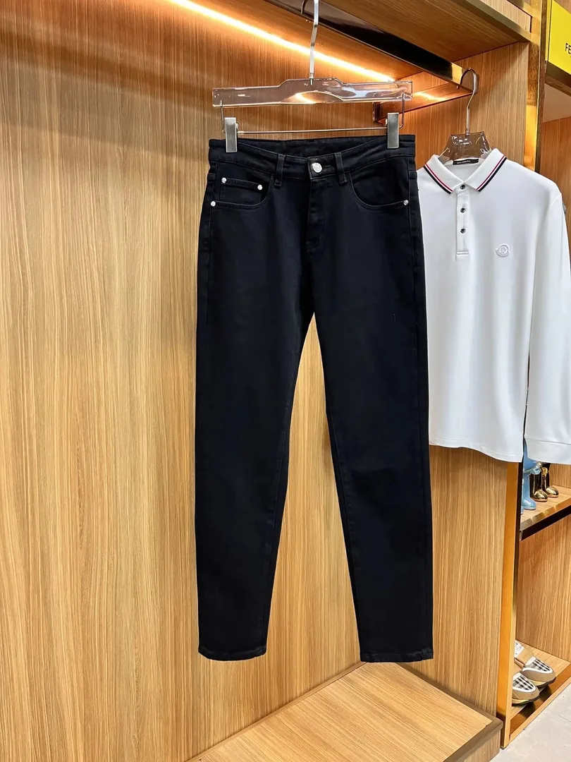 Denim Tears Cotton Wreath Jeans Collection — Photo 11