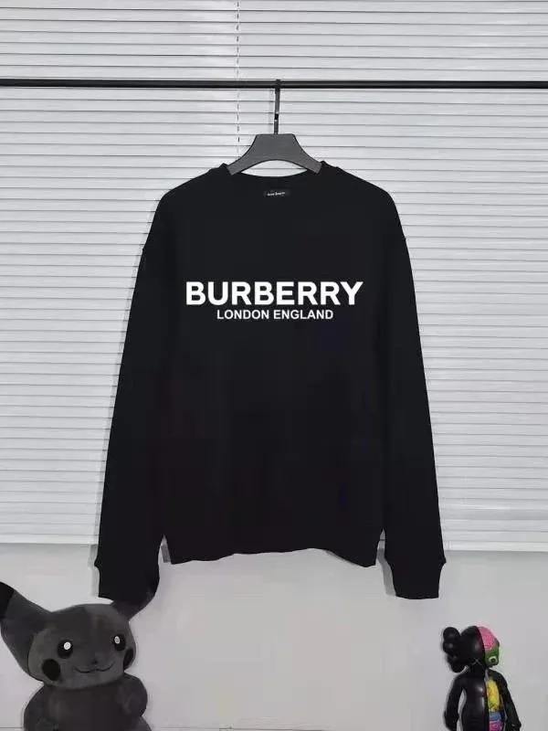 Comfortable Breathable Sweatshirt — Photo 5
