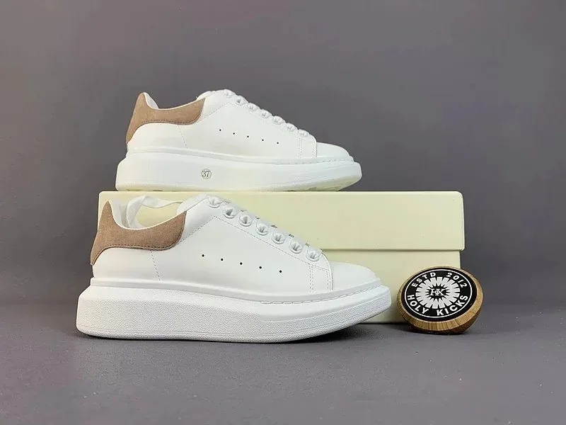 Alexander McQueen Oversized Sneaker White Platform Trainers — Photo 14