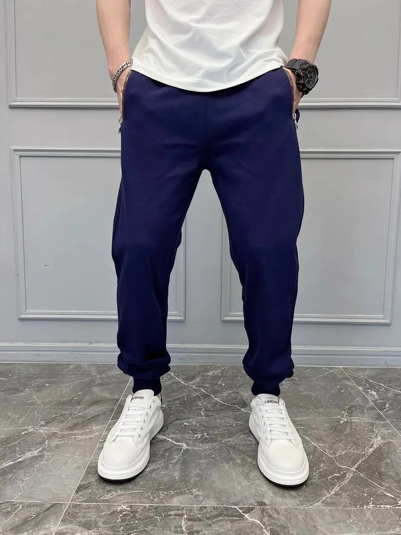 Sweatpants — Photo 5