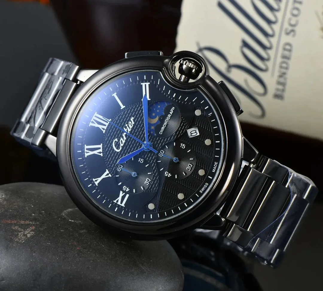 Street Style Watch — QC