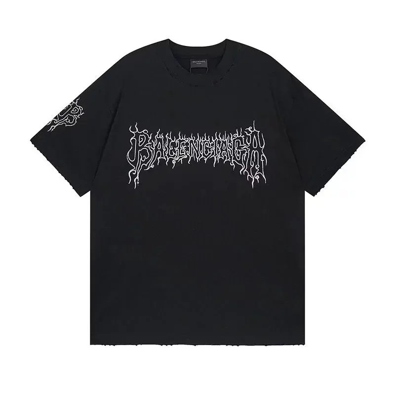 Balenciaga T-Shirt — Photo 15