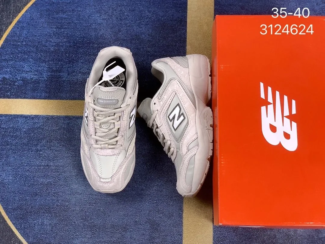 New Balance White Bow WX452 Sneakers — Photo 7