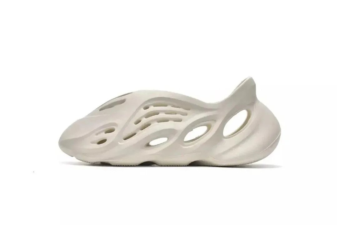 Yeezy Foam Runner Sneakers — Photo 3