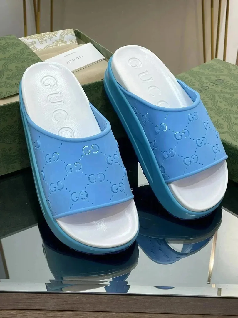 Gucci GG Jacquard Slide Sandal Collection — Photo 13
