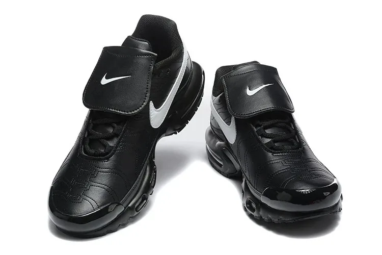 Nike Tiempo Football Boots — Photo 15