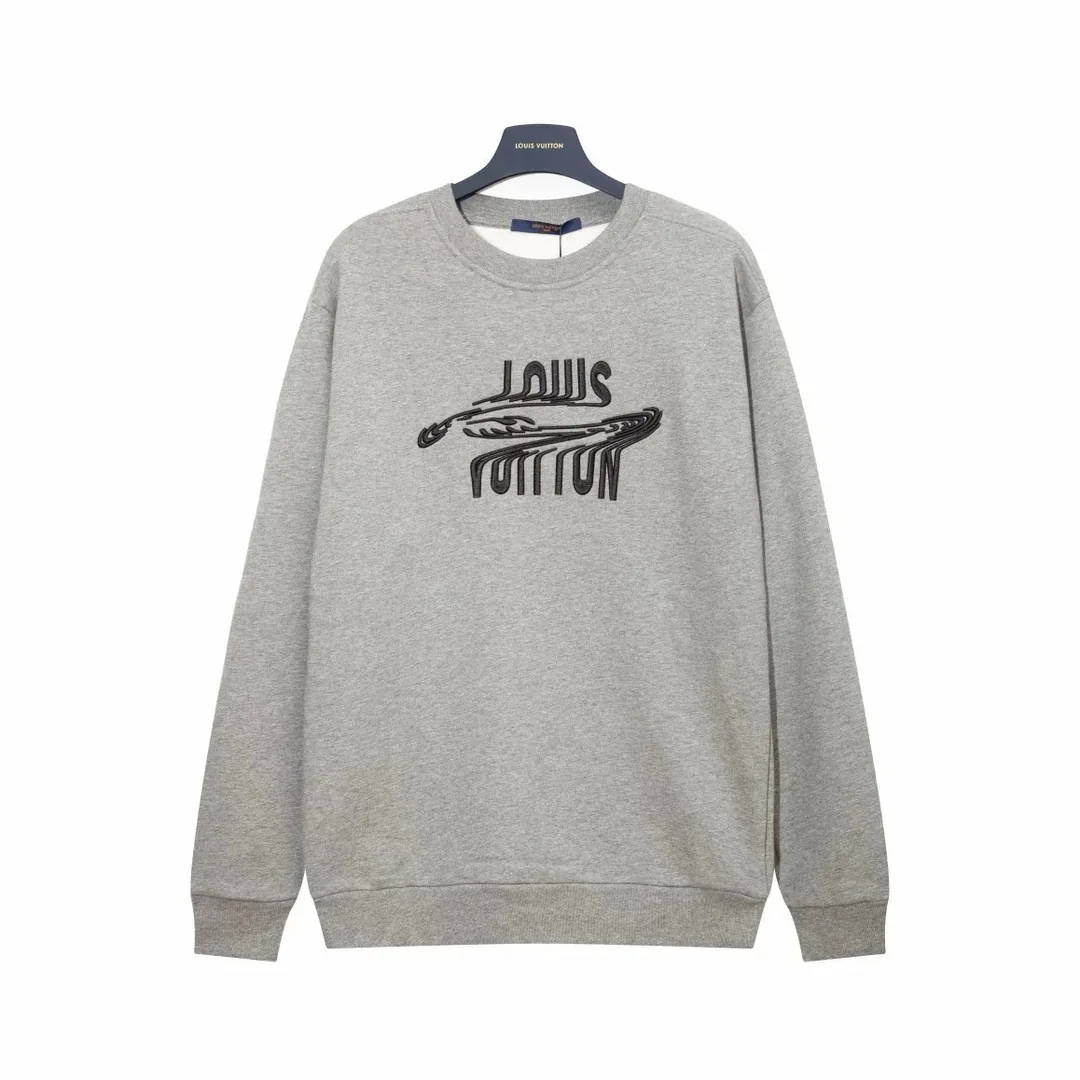 Long-Sleeve Tee — Photo 14