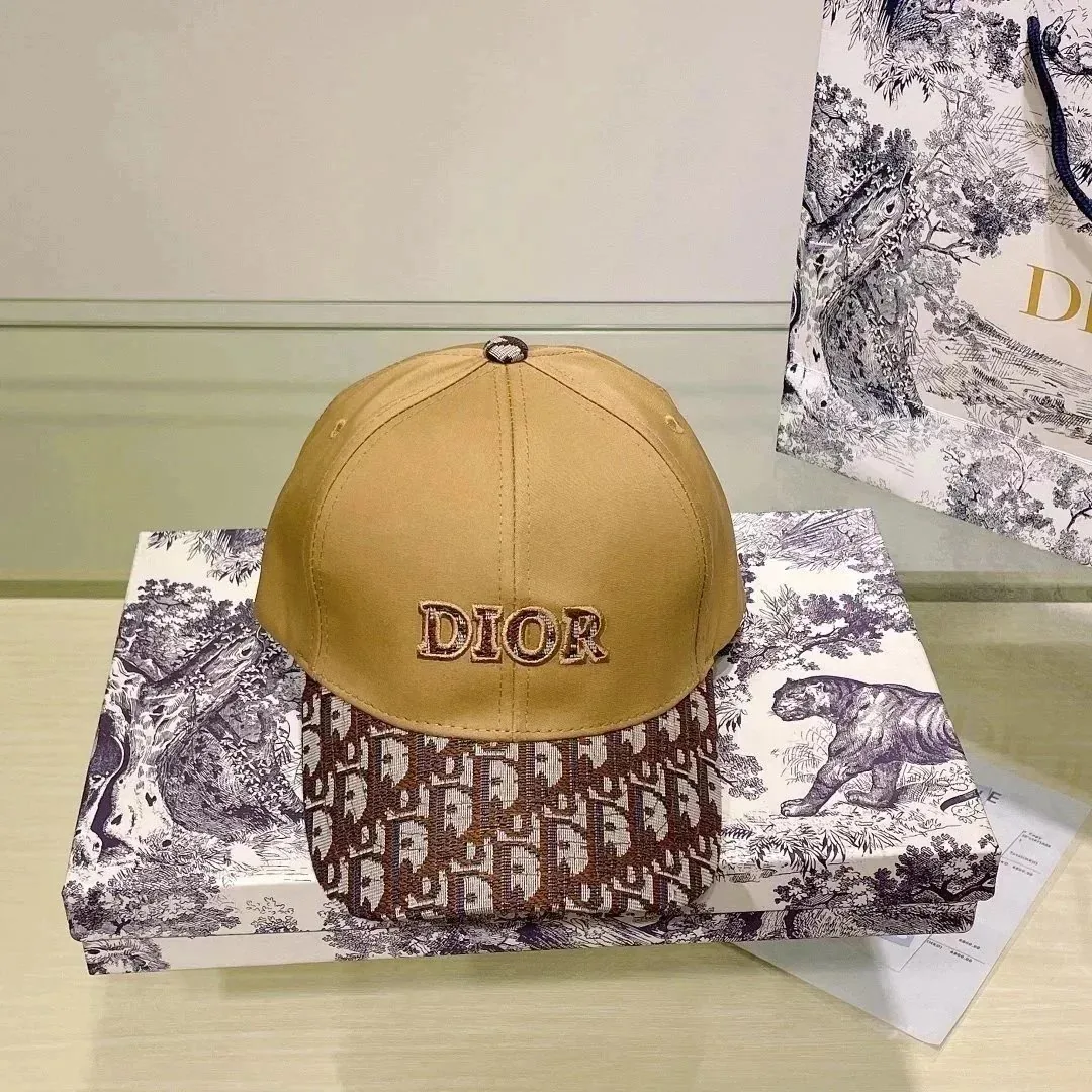 Fendi FF Monogram Baseball Cap Collection — photo 5