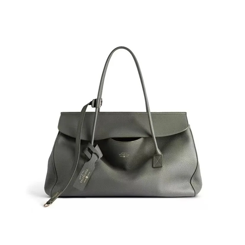 Balenciaga Full-Grain Leather Bag — photo 3