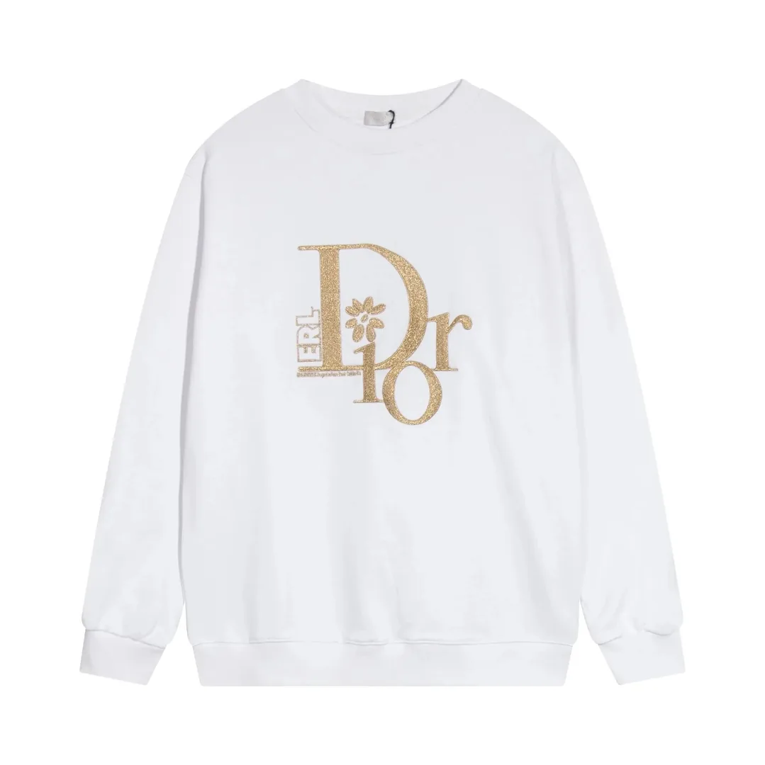 Long-Sleeve Tee — Photo 14