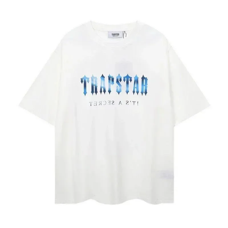 Trapstar Logo Print T-Shirt Collection — Photo 11