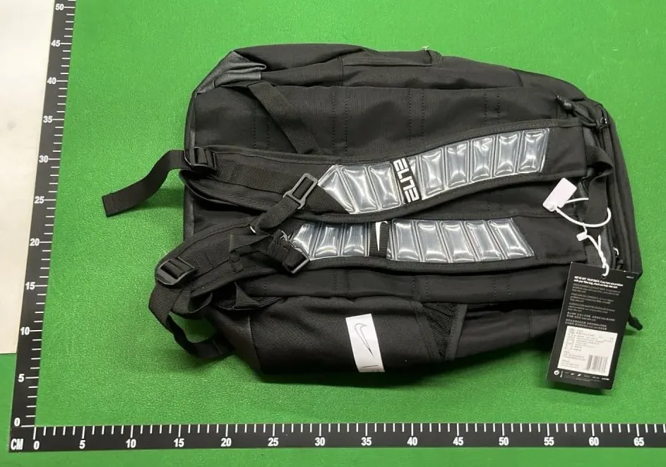 Large Capacity Backpack — Photo 15
