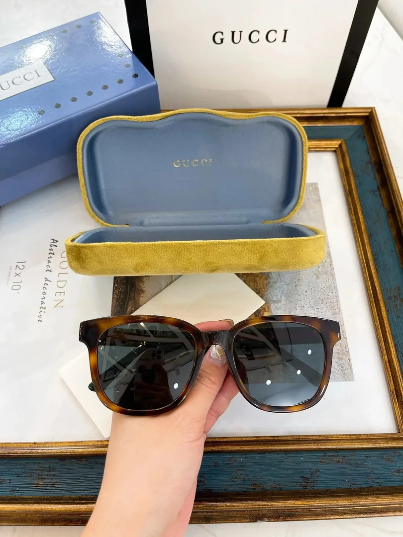 Gucci Web Stripe Square Sunglasses Black — Photo 6