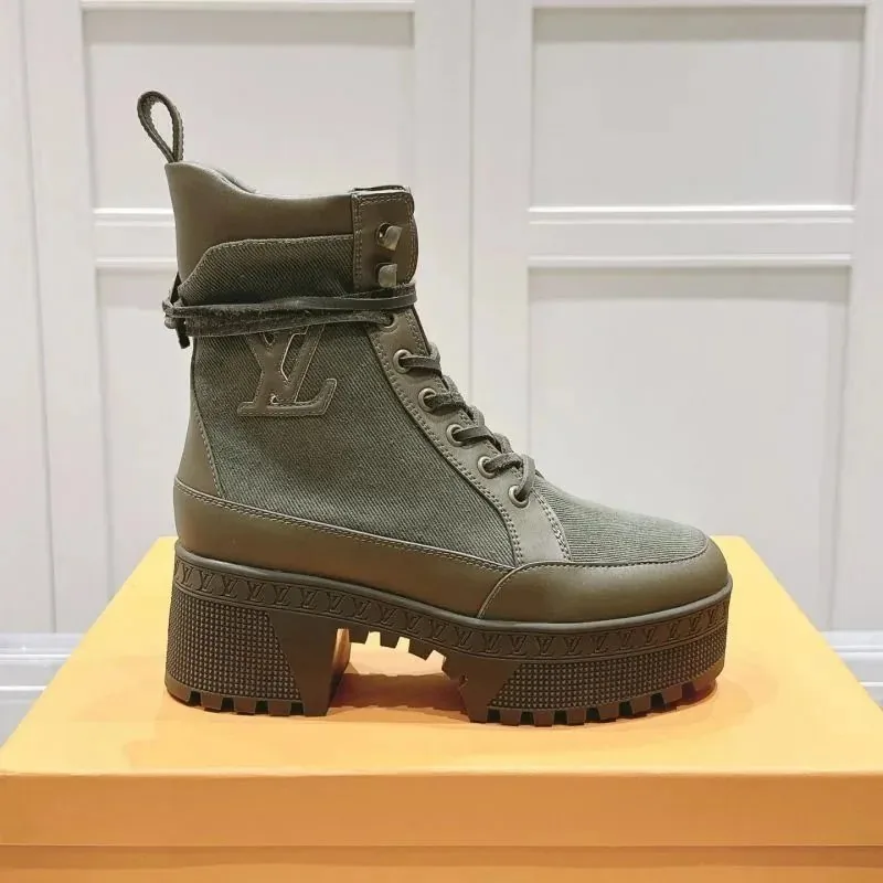 Louis Vuitton Laureate Platform Desert Boot Black Heeled Combat Boots — Photo 9