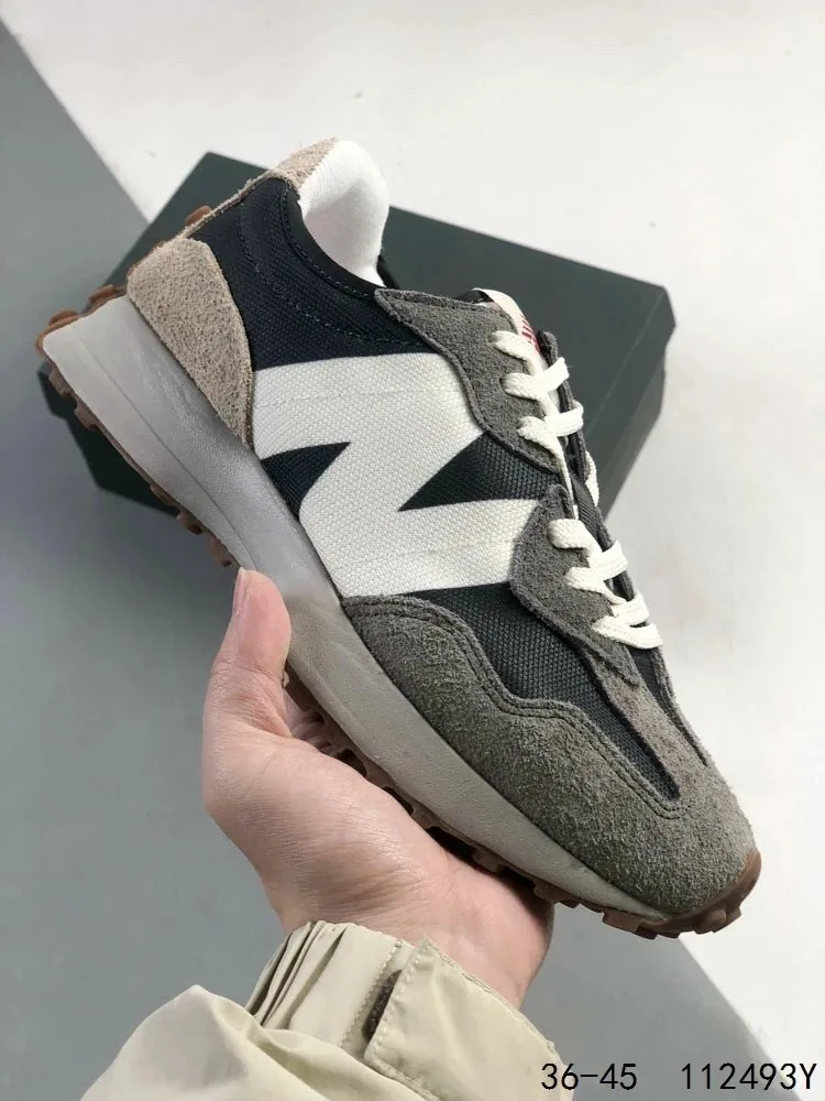New Balance 327 Black Chunky — Photo 14