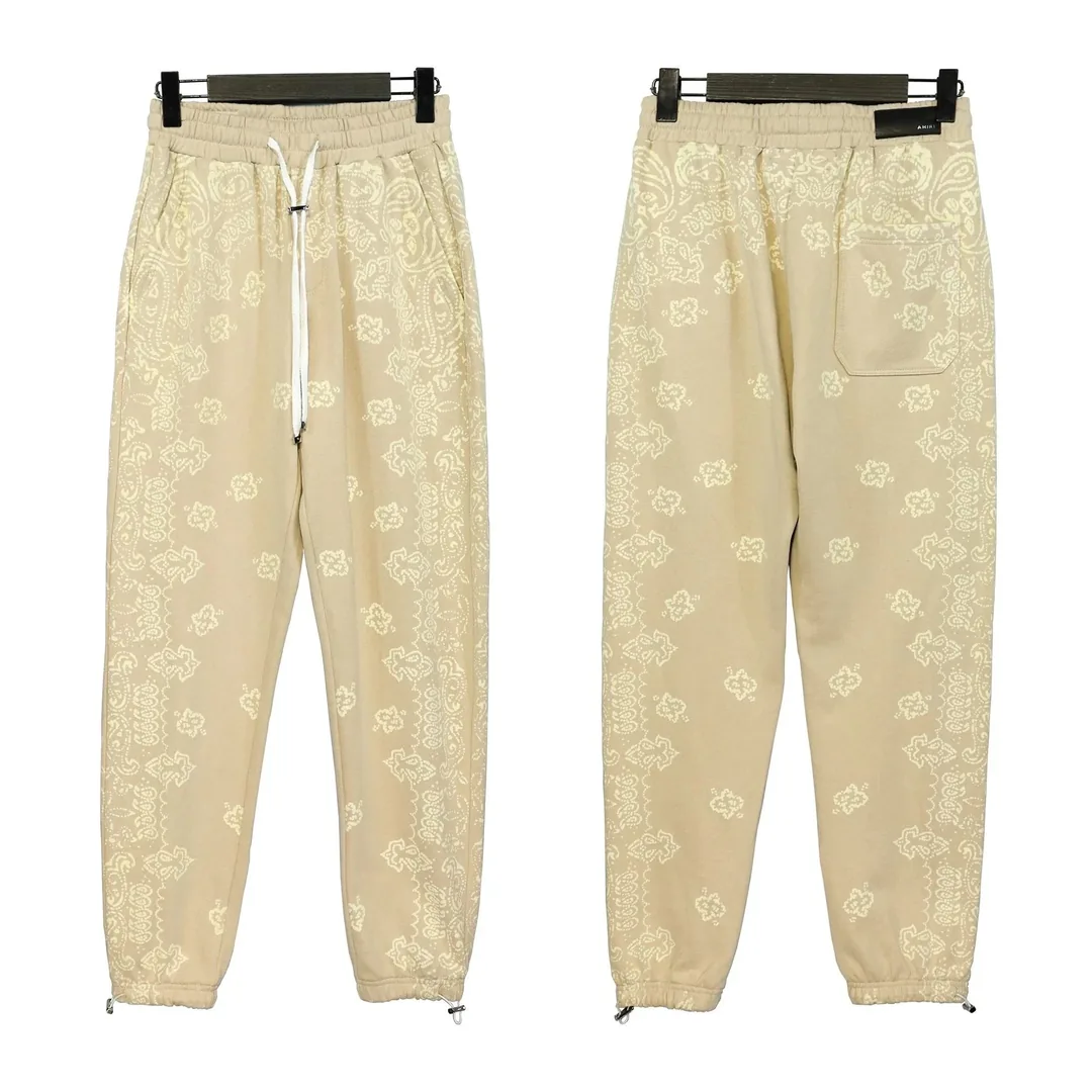 Sweatpants — Photo 2