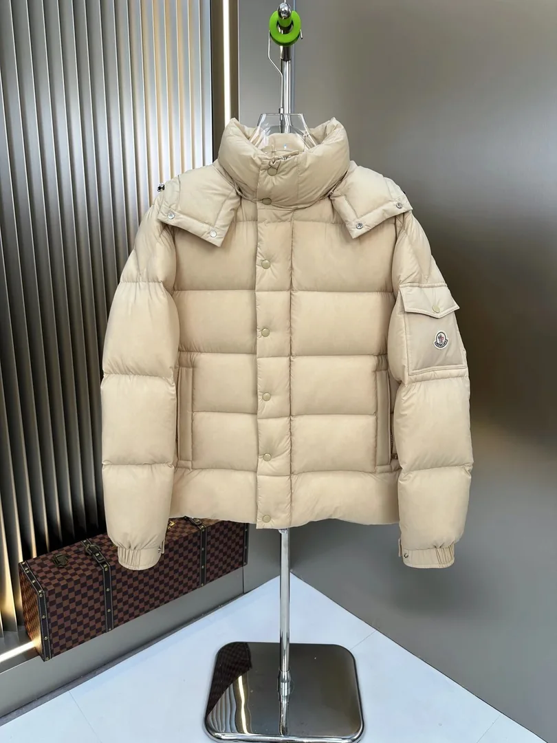 Moncler Down Jacket — Photo 9
