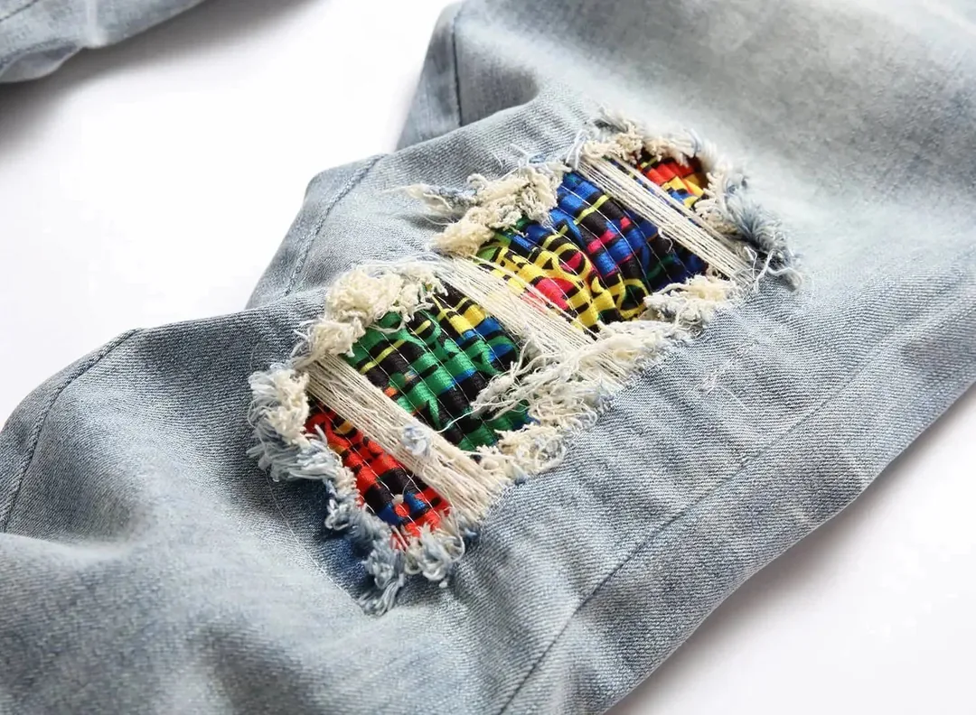 Amiri Embroidered Jeans — Photo 6