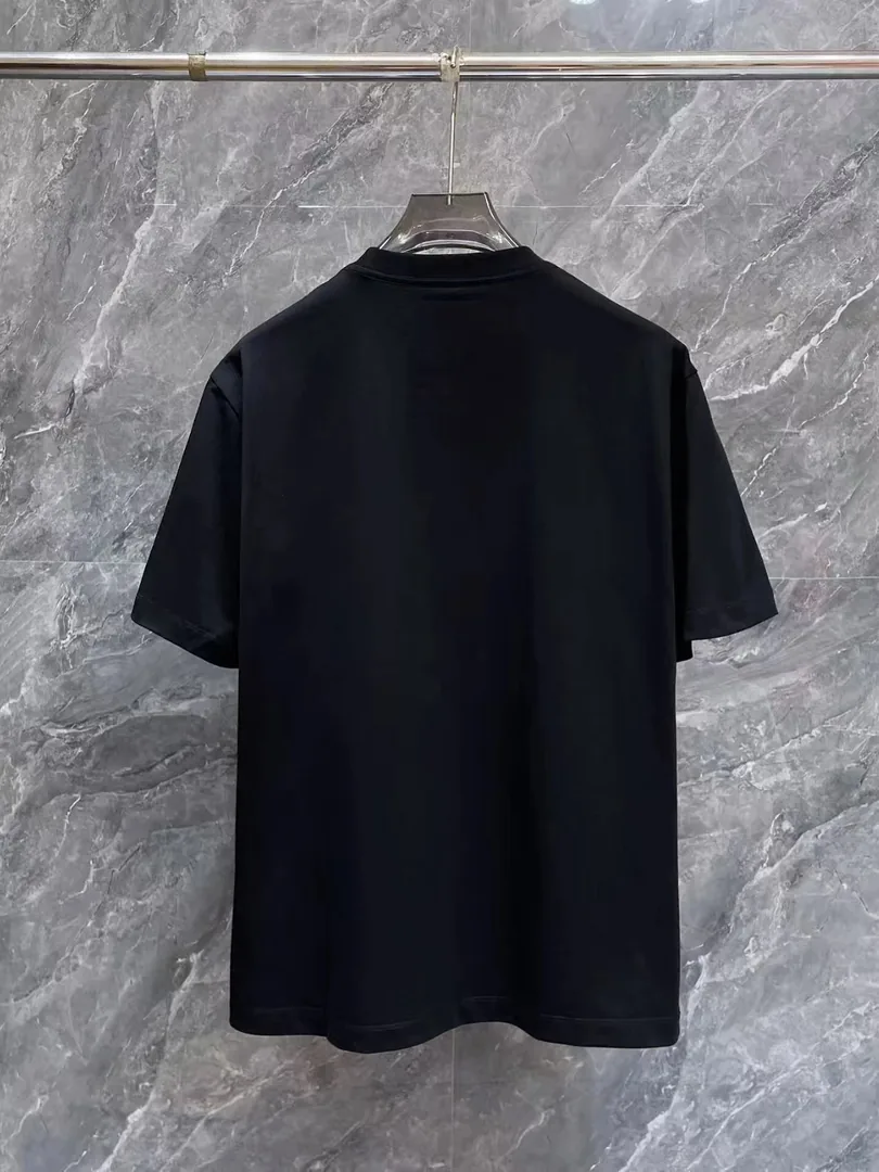 Balenciaga T-Shirt — Photo 2