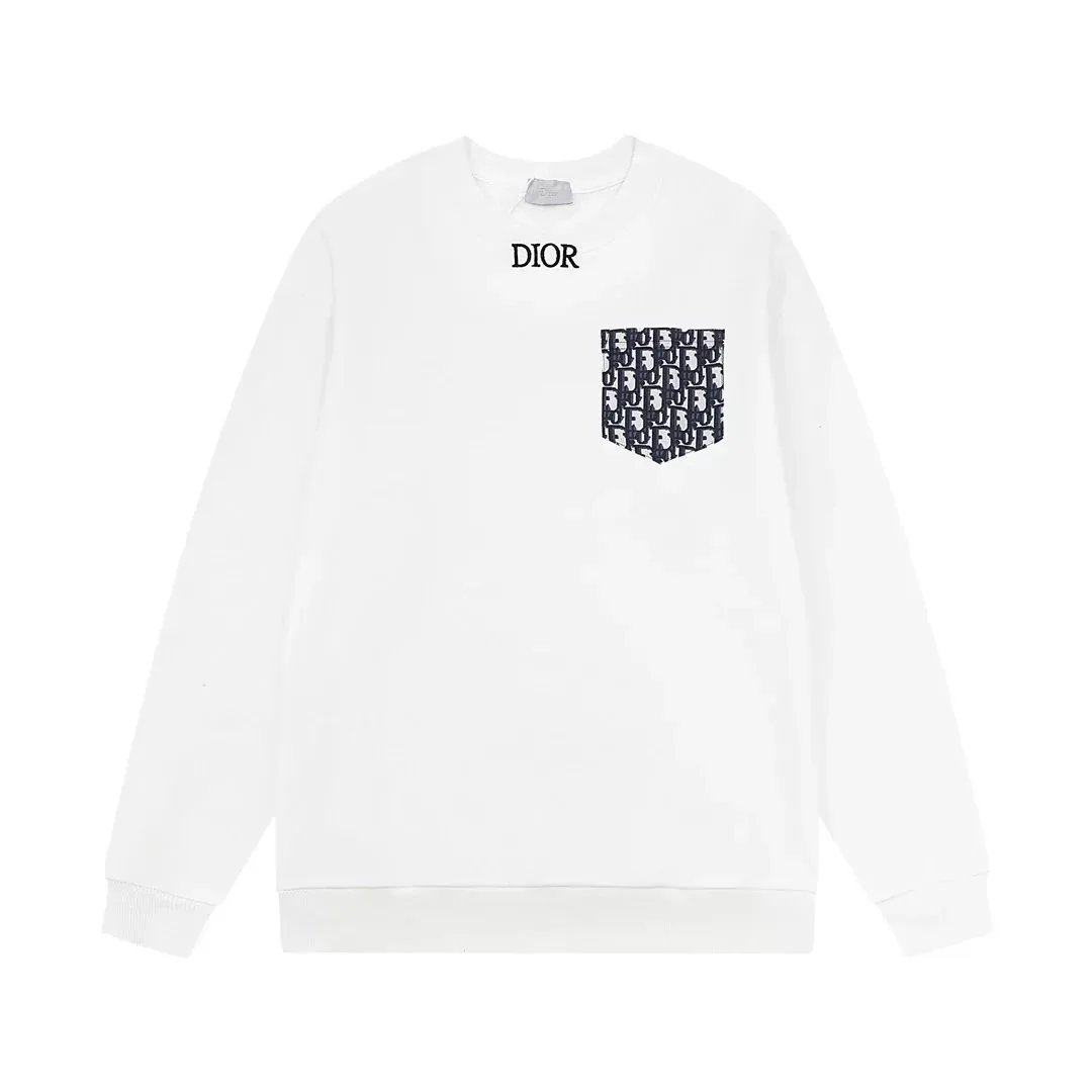 Long-Sleeve Tee — Photo 6