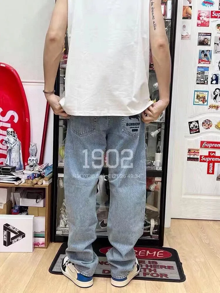 Burberry War Horse Embroidered Jeans — photo 12