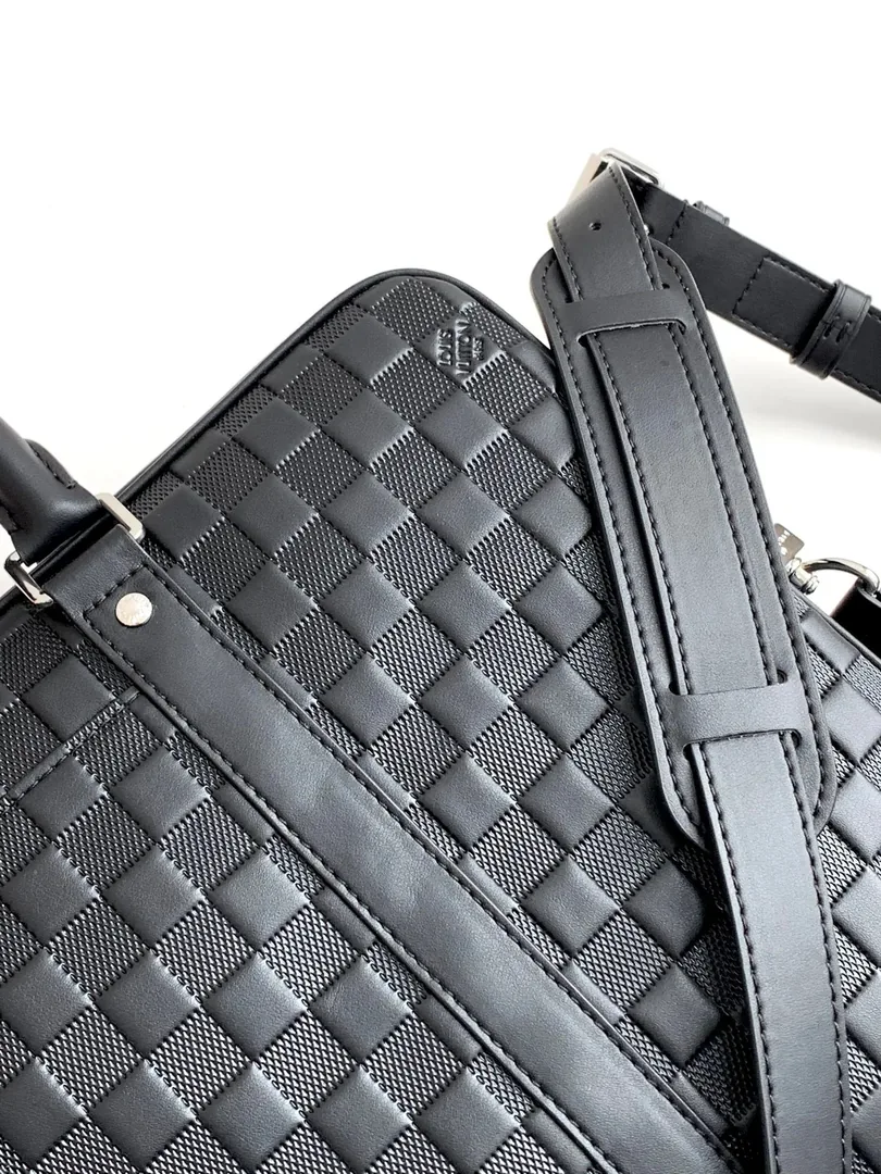 Louis Vuitton Black Monogram Briefcase — Photo 14