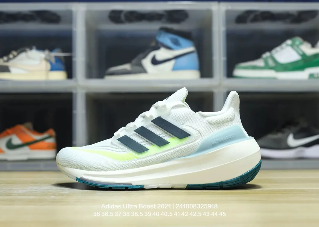 Adidas Ultra Boost Low-Top Sneakers — QC