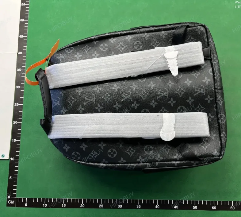 Louis Vuitton Discovery Backpack — Photo 12