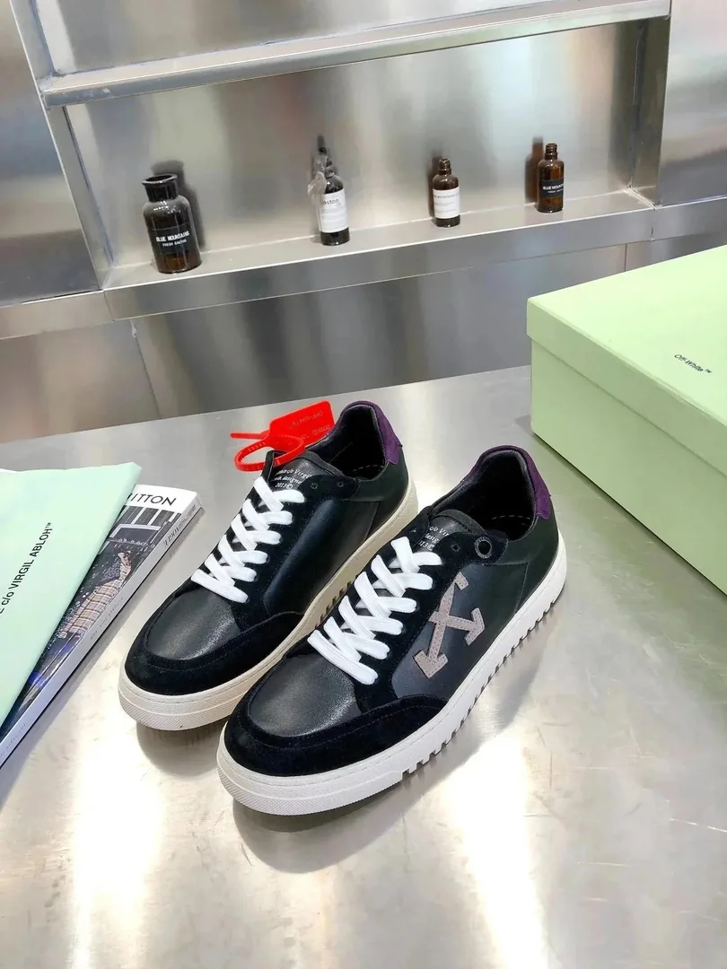 Off-White Vulc Low Lace-Up Skate Shoes — Photo 12