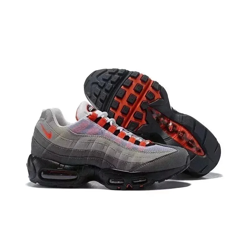 Nike Air Max 95 Black Sneakers — QC