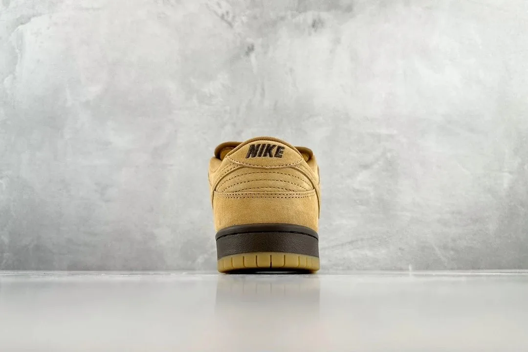 Nike SB Dunk Low Wheat Mocha Pro Sneakers — Photo 9