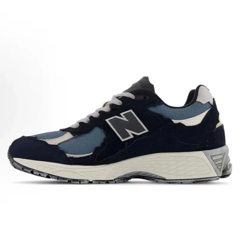 New Balance 2002R Cushioned Runners — Photo 13