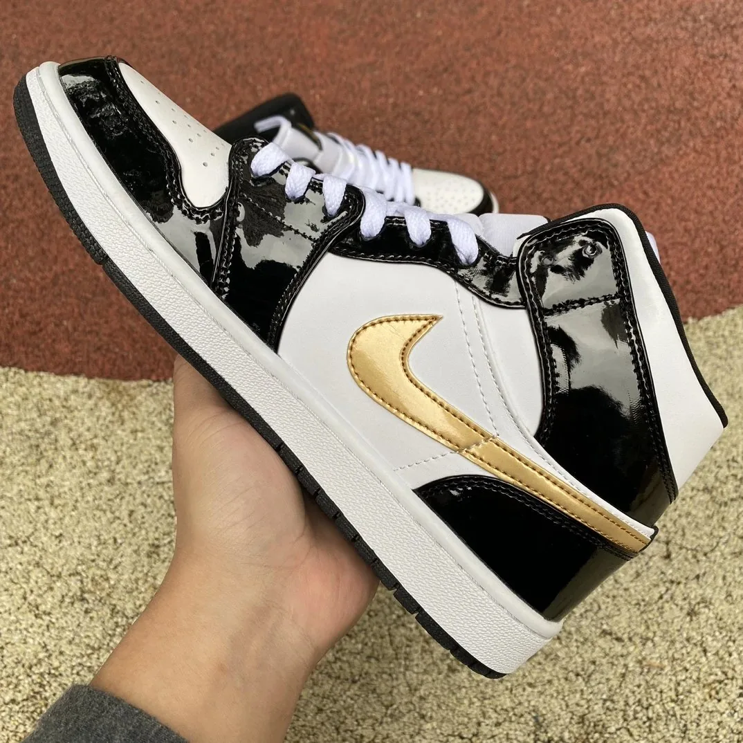 Air Jordan 1 Mid Black Gold — QC