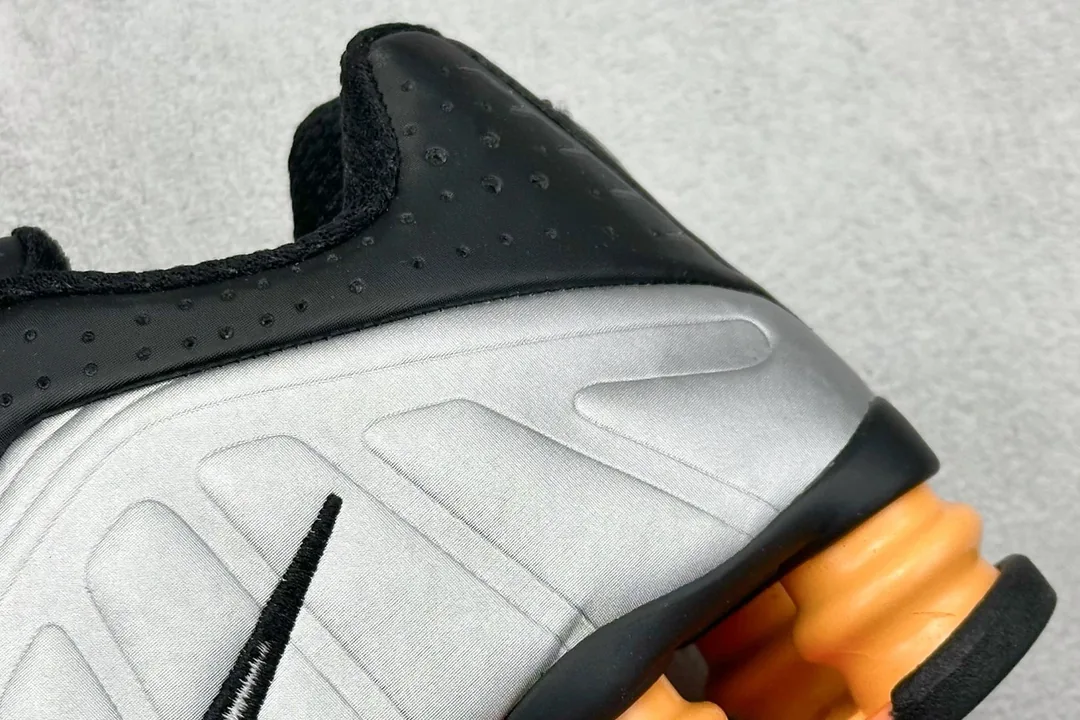 Nike Shox R4 Blue Runners — photo 12