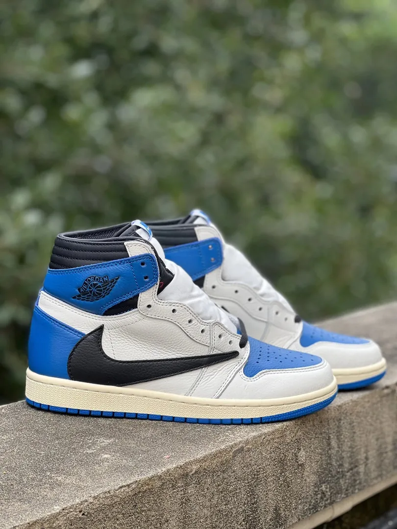 Travis Scott Air Jordan 1 High — QC