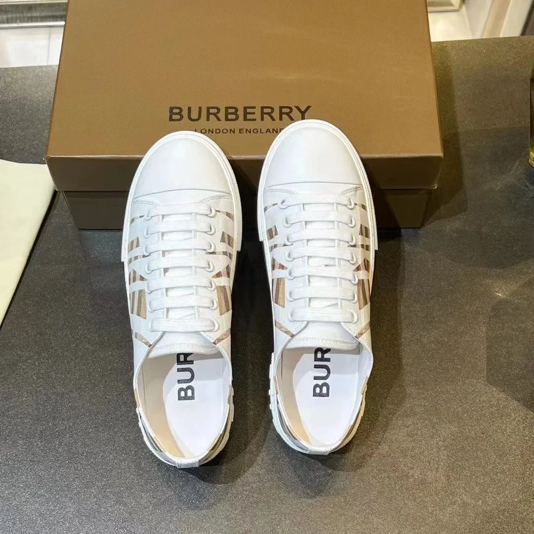 Burberry White Plain Low-Top Sneakers — Photo 14