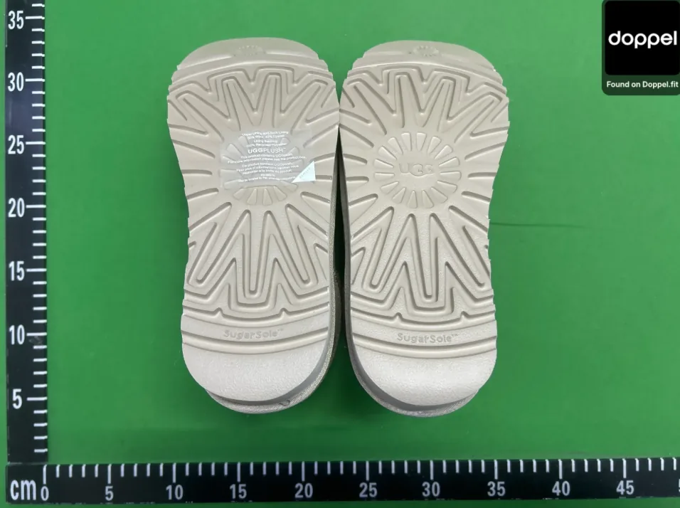 UGG Lowmel Brown Shearling Snow Boots — QC