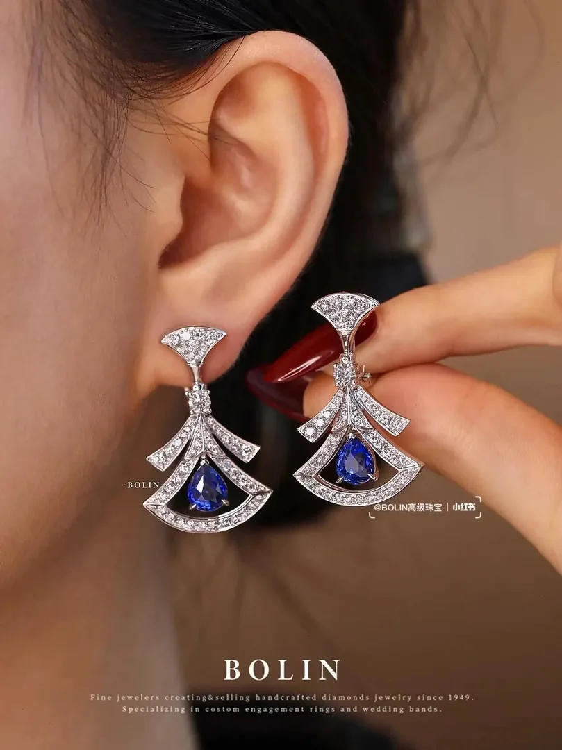 Pearl Earrings — QC