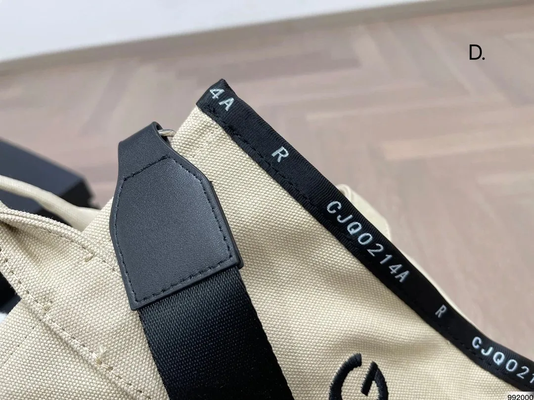 Tote Bag — Photo 6