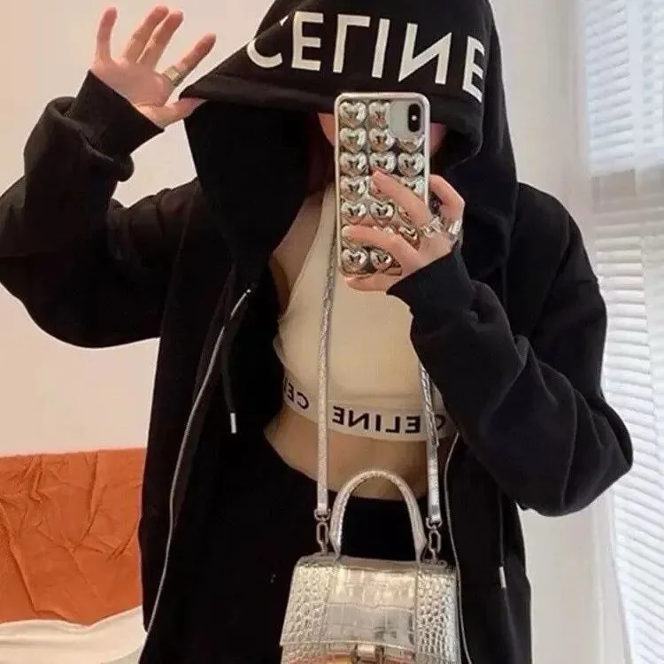 Street Style Hoodie — Photo 3